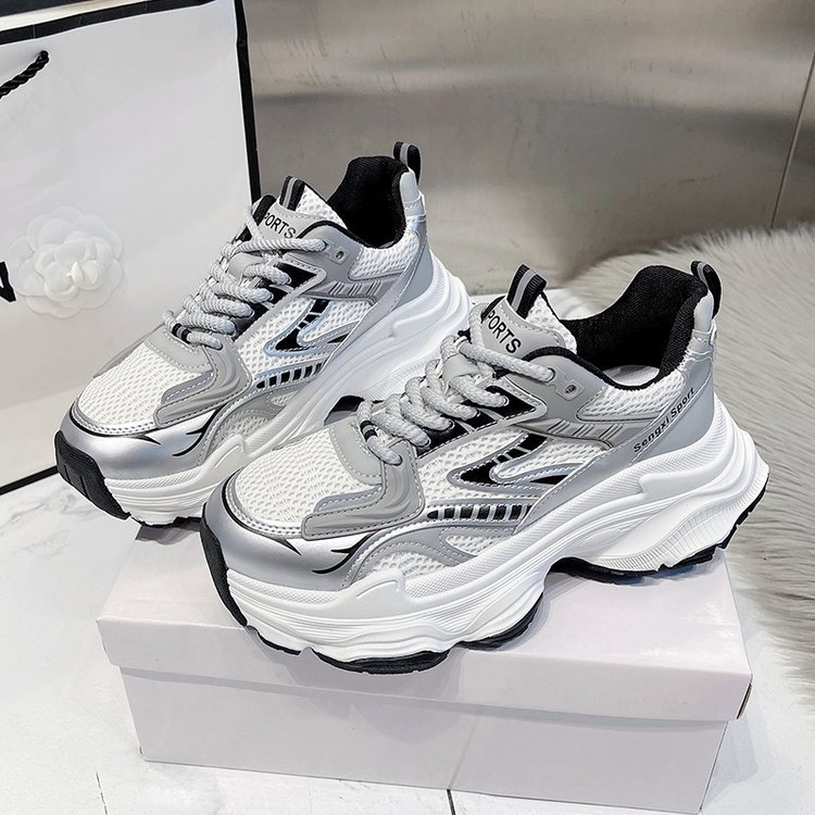 Aukštos kokybės „Torre Shoes“ moteriški 2024 m. nauji „Retro Joker“ sportbačiai, studentų pėdos, maži, storapadžiai laisvalaikio bateliai, madingi.