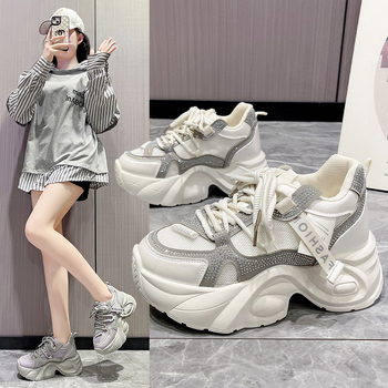 Tėčiui skirti moteriški batai 2025 m. pavasario ir vasaros nauji storapadžiai aukštesni batai laisvalaikio madingi universalūs studentų batai moteriški batai