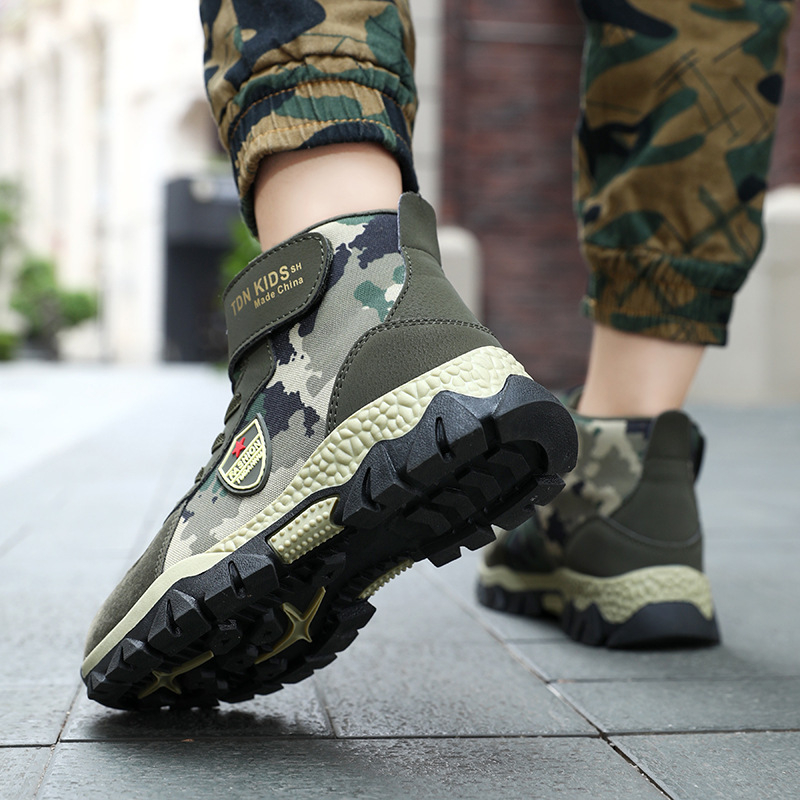 2024 m. rudens ir žiemos nauji lauko kamufliažiniai vieno sluoksnio batai, sportiniai madingi, patogūs, aukšti kamufliažiniai vaikiški batai vidurinės mokyklos mokiniams