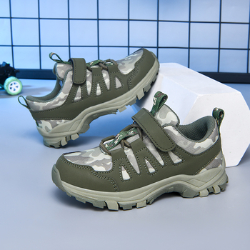 Nepriklausoma stočių tiekimo stotis, tiekianti madingus ir patogius sportinius batus paaugliams, berniukams ir mergaitėms, tarpvalstybinis eksportas