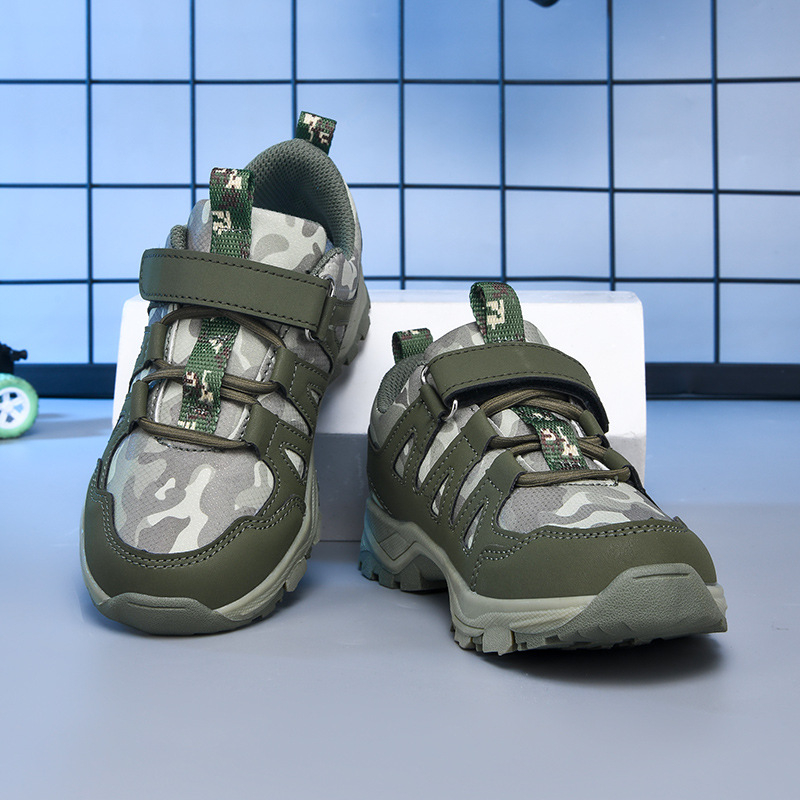 Nepriklausoma stočių tiekimo stotis, tiekianti madingus ir patogius sportinius batus paaugliams, berniukams ir mergaitėms, tarpvalstybinis eksportas