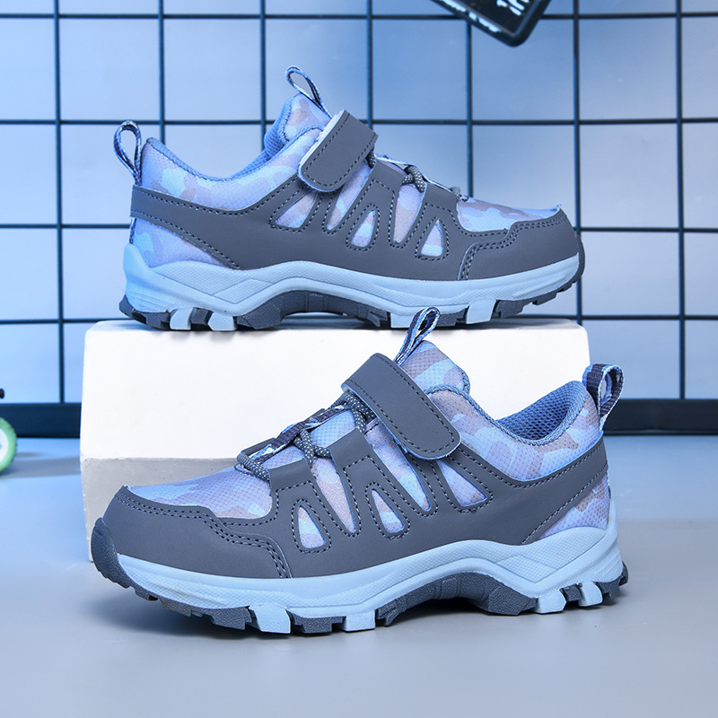 Nepriklausoma stočių tiekimo stotis, tiekianti madingus ir patogius sportinius batus paaugliams, berniukams ir mergaitėms, tarpvalstybinis eksportas