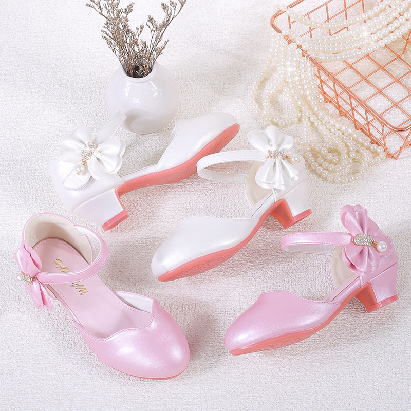 2025. gada jaunas bērnu princeses kurpes, baltas, rozā, korejiešu stila, augstpapēžu, pērļu bantītes, ādas kurpes, meiteņu pirkstgals