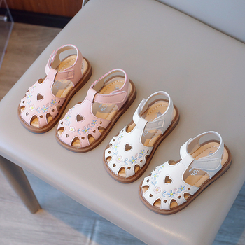 Meiteņu sandales 2025. gada vasarā, jaunas, izšūtas, mīkstas zoles meiteņu Guofeng sandales, meiteņu princeses apavi