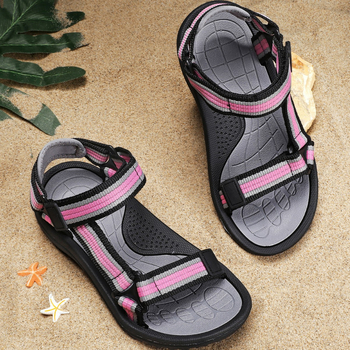 Vairumtirdzniecības pārrobežu bērnu sandales 6-12 gadu vecumā 2025. gada vasaras jaunas meiteņu modes āra neslīdošas pludmales modes kurpes