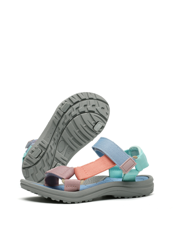 Vairumtirdzniecības pārrobežu bērnu sandales 6-12 gadu vecumā 2025. gada vasaras jaunas meiteņu modes āra neslīdošas pludmales modes kurpes