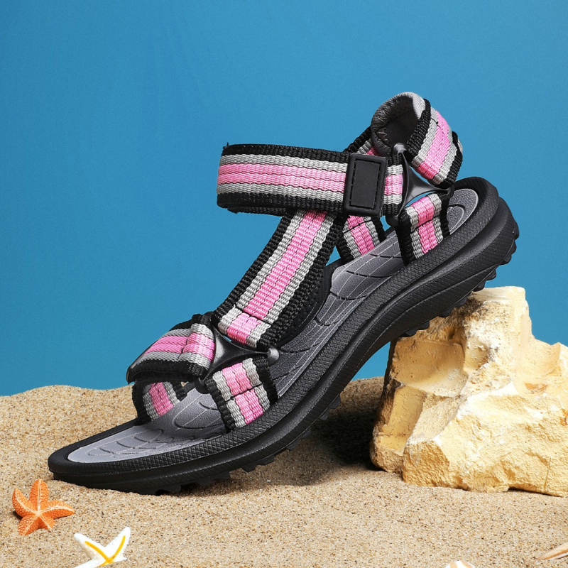 Vairumtirdzniecības pārrobežu bērnu sandales 6-12 gadu vecumā 2025. gada vasaras jaunas meiteņu modes āra neslīdošas pludmales modes kurpes