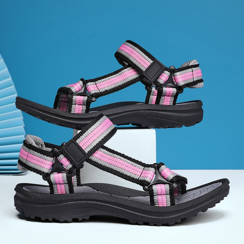 Vairumtirdzniecības pārrobežu bērnu sandales 6-12 gadu vecumā 2025. gada vasaras jaunas meiteņu modes āra neslīdošas pludmales modes kurpes