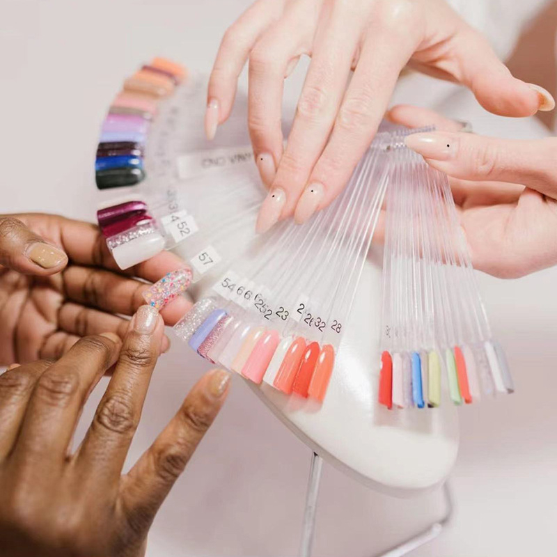 Κάρτα χρώματος πλάκας νυχιών 50 χρωμάτων σε σχήμα βεντάλιας, πρακτική απεικόνιση κάρτας χρώματος νυχιών, μοντέλο πλάκας νυχιών, βερνίκι νυχιών gel, κάρτα χρώματος, πίνακας απεικόνισης