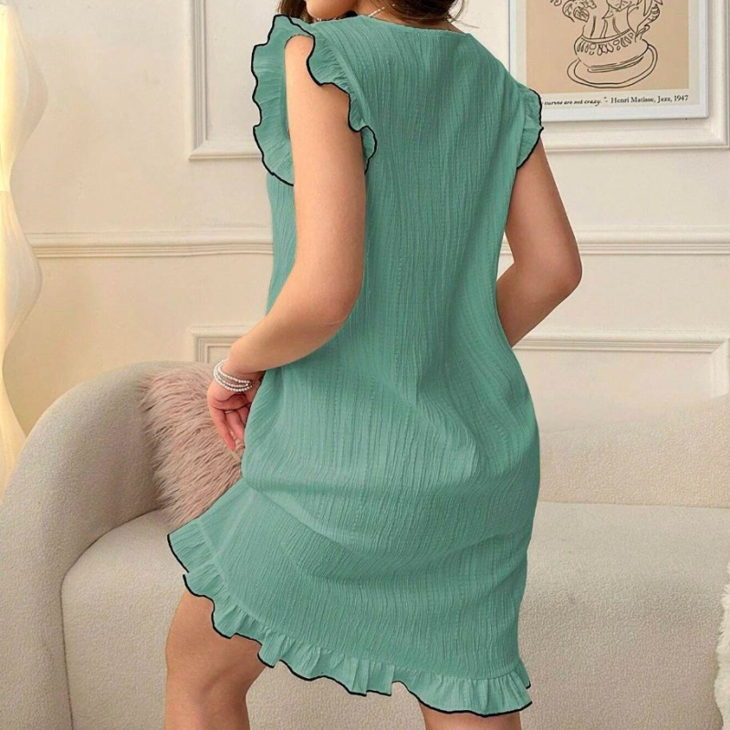 Moteriška naktinukų suknelė su V formos iškirpte, auskarų formos apsiuvu, patogi pižama.