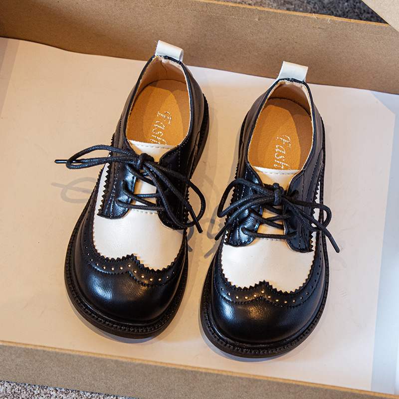 Poiste nahkkingad 2025. aasta kevad- ja sügiskingad, uued, Korea stiilis, algkooli kingad, mustad, tüdrukute vabaajakingad