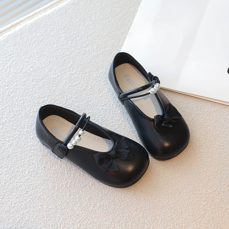 Tüdrukute väikesed nahast kingad 2025. aasta kevadised uued laste printsessikingad pehme tallaga naiste aarekingad valged ühekihilised kingad lääne stiilis kevadstiil