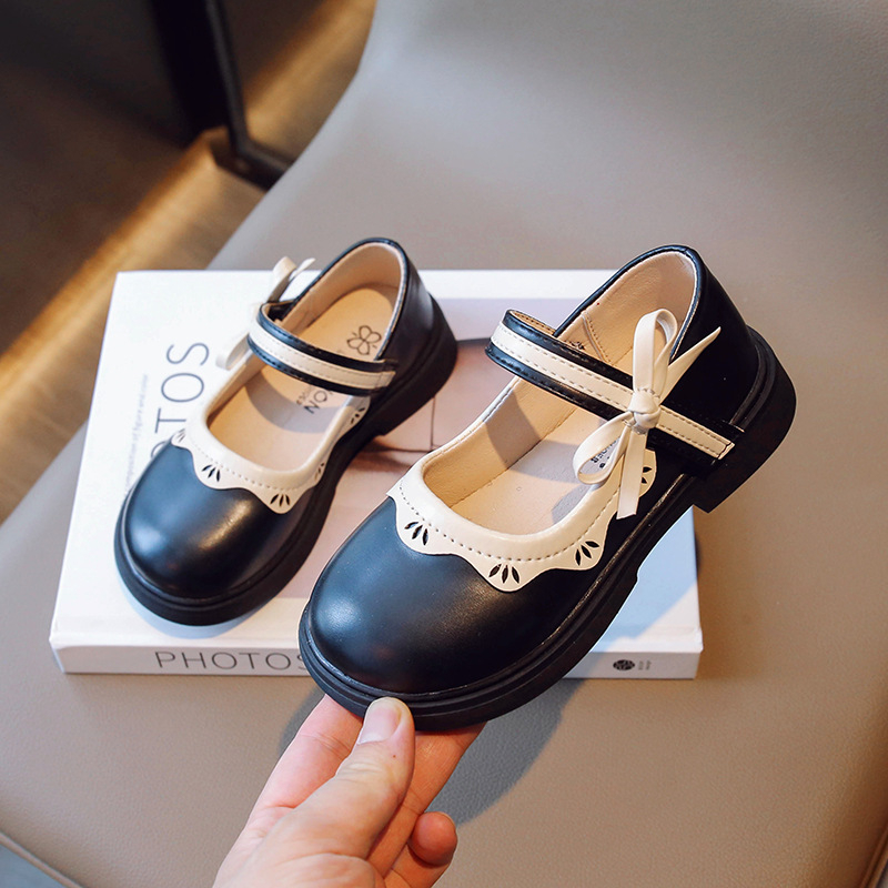 Mergaičių maži odiniai bateliai 2024 m. pavasariui ir rudeniui, nauji neslystantys minkšto pado princesės bateliai, kepuraitės formos bateliai, K stiliaus universalūs vaikiški bateliai