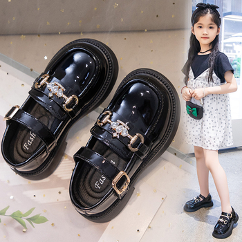 Lastejalatsid Kevadised lakknahast lastejalatsid Tüdrukute printsessikingad Libliklilledega moodsed tüdrukute kingad Madala suuga tudengikingad