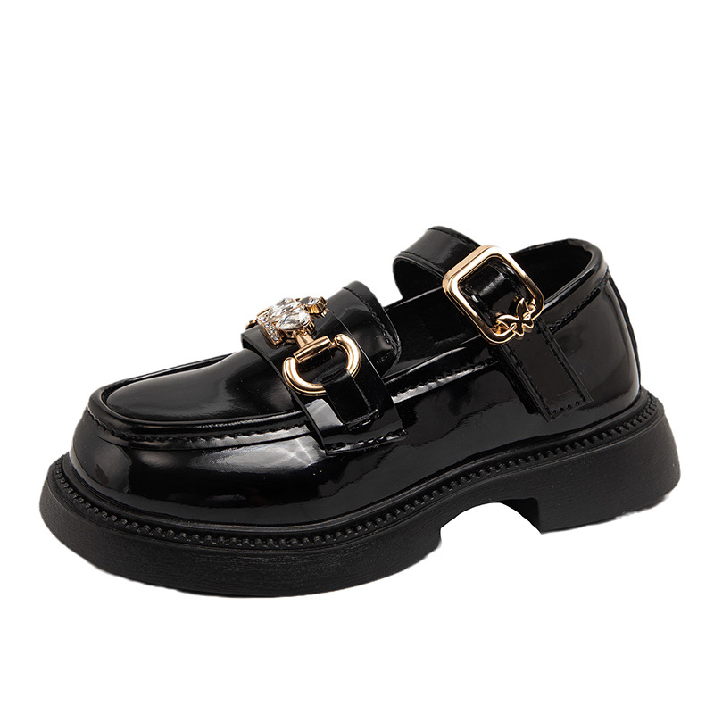 Lastejalatsid Kevadised lakknahast lastejalatsid Tüdrukute printsessikingad Libliklilledega moodsed tüdrukute kingad Madala suuga tudengikingad