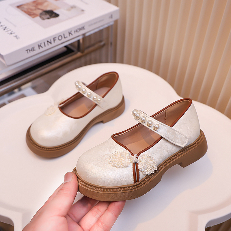 Μικρά δερμάτινα παπούτσια για κορίτσια, φλατ παπούτσια με μαλακή σόλα, παιδικά παπούτσια, νέα κινέζικα παπούτσια δυναστείας Χαν του 2025 για μικρά κορίτσια, νέα κινέζικη ρετρό