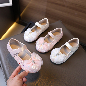 Mergaitiški maži odiniai bateliai, vaikiški bateliai su kaspinu, princesės stiliaus bateliai, rudeniniai, nauji moteriški bateliai su lobiais, mergaitėms, minkšto pado, maži, vientisi bateliai.