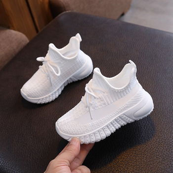 Pavasara, rudens un vasaras zēnu un meiteņu dobie, lidojošie aušanas apavi vidējiem un lieliem bērnu apaviem, vieglām plāksnēm, elpojošiem studentu apaviem, moderniem ikdienas apaviem