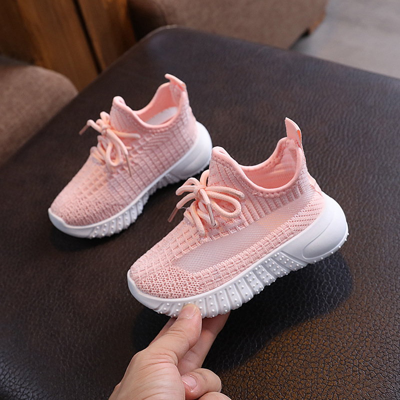 Pavasara, rudens un vasaras zēnu un meiteņu dobie, lidojošie aušanas apavi vidējiem un lieliem bērnu apaviem, vieglām plāksnēm, elpojošiem studentu apaviem, moderniem ikdienas apaviem