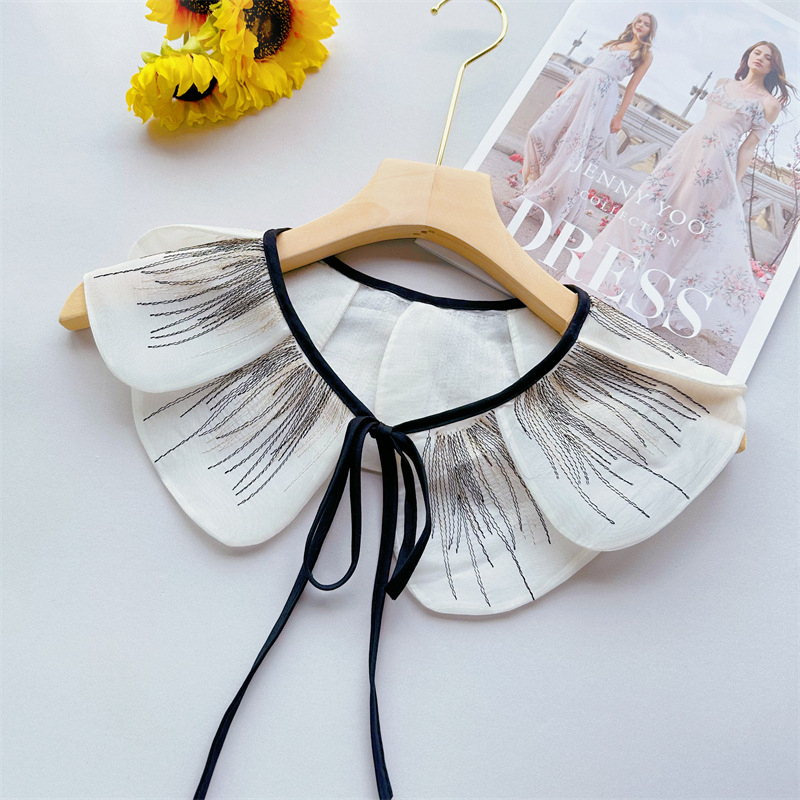 2025. gada jauna ziedlapiņu izšūta viltota apkakle ar mazu šalles apkakli, ziedu sieviešu apģērbs, kas atbilst stilam, rūpnīcas tiešās pārdošanas īpašais piedāvājums ražotājam