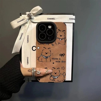 Kunstkarusnahast armas plüüsist koerast telefonikott, mis sobib Apple 16 Pro Maxile, iPhone 15/14/13-le, armas multifilmistiilis