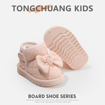 Zīdaiņu kokvilnas apavi Ziemas mīksta zole Neslīdoši kokvilnas apavi Sabiezināta vilnas oderējums Rudens un ziemas meiteņu mazuļu apavi Mīlīgi bantītes