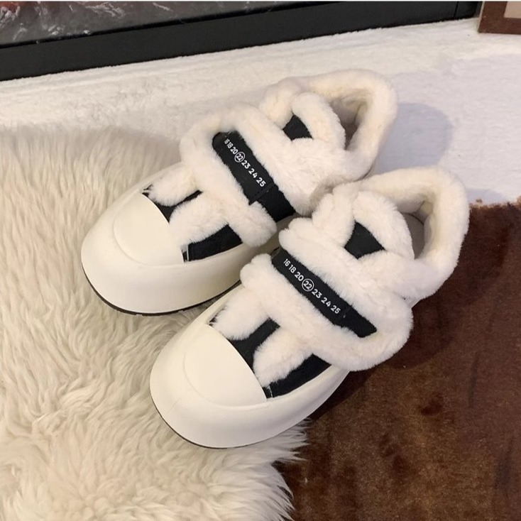 Sieviešu ziemas flīsa oderētas polsterētas baltas kurpes 2023. gada jaunām rudens un ziemas biezām zolēm siltām koledžas stila kurpēm