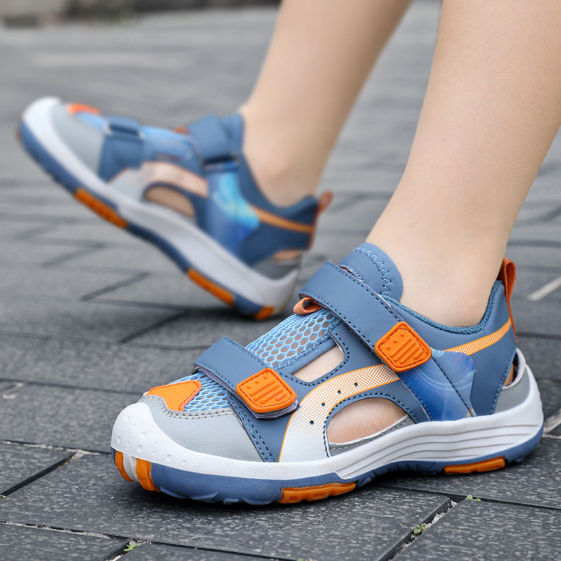 Момчешки сандали Baotou, нови летни плажни обувки Zhongda, неплъзгащи се, с меко дъно, на едро, с куха рамка