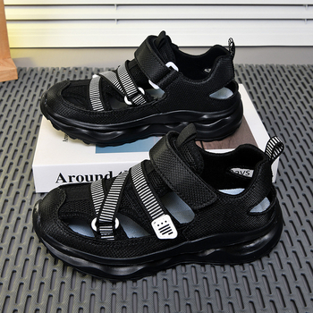 Δημοφιλή παπούτσια για αγόρια Καλοκαιρινά νέα αναπνεύσιμα σανδάλια με καπάκι στα δάχτυλα Παιδικά παπούτσια θαλάσσης Παπούτσια με σκελετό για αγόρια δημοτικού Δημοτικού Μοντέρνα