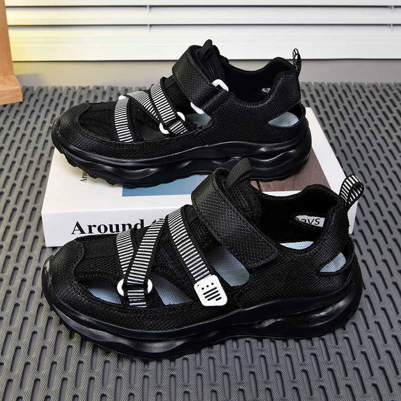 Популярни момчешки обувки, летни нови дишащи сандали с бомбета, детски плажни обувки, обувки за начално училище за момчета с рамка, модерни