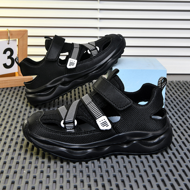 Популярни момчешки обувки, летни нови дишащи сандали с бомбета, детски плажни обувки, обувки за начално училище за момчета с рамка, модерни