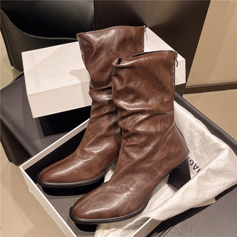 2025 Корейски модни ботуши Дамски високи токчета Зимни нови ботуши с пискюл Универсални тънки ботуши с квадратен връх Дебел ток Къси ботуши Голям размер 42