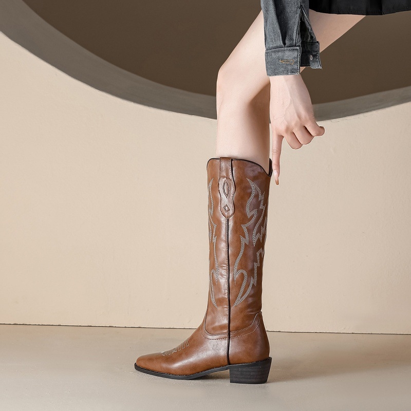 Звезда с V-образни каубойски ботуши в западен стил с дебел ток, бродирани рицарски ботуши, винтидж, големи размери, дамски ботуши 41-43, за пълничко момиче