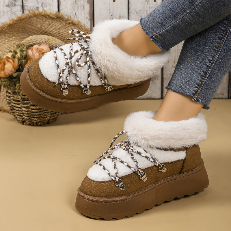 Нови есенни и зимни малки ароматни снежни ботуши за жени за 2025 г., къси ботуши от агнешка вълна и естествена кожа с верижка и метални малки нитове