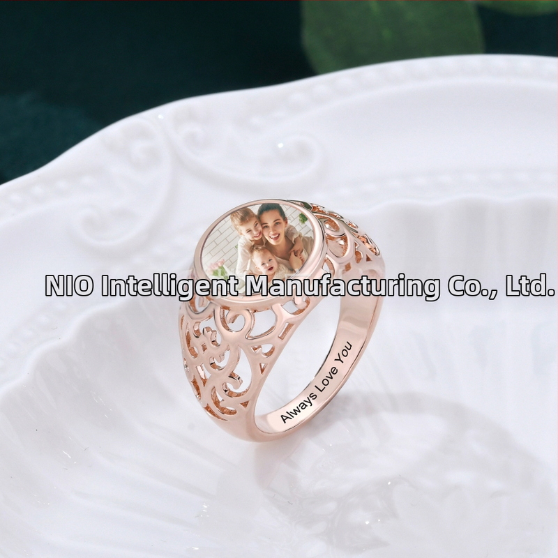 Personalizovaný strieborný prsteň s retro fotografiou S925, prispôsobený cezhraničný európsky a americký horúci predaj luxusných šperkov pre ženy.