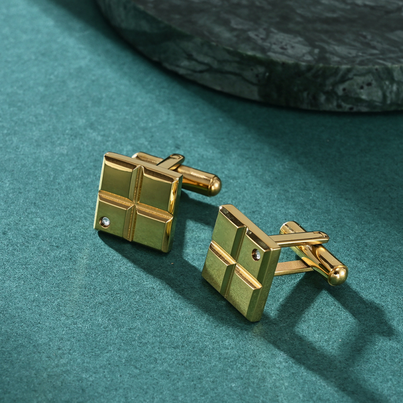 Naujos vyriškos raižytos nerūdijančio plieno prancūziško stiliaus paprasto madingo kostiumo sąsagos, aukštos kokybės prancūziškų marškinių dekoratyvinė sagtis