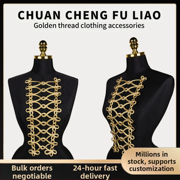 Auksinė šilko suknelė su dekoratyviniu kraštu, rankų darbo kostiumas, šokių kostiumas, dekoratyviniai nėriniai, auksinis, juodas, auksinė, pagal užsakymą pagaminta uniforma, dekoratyvinės kopėčios