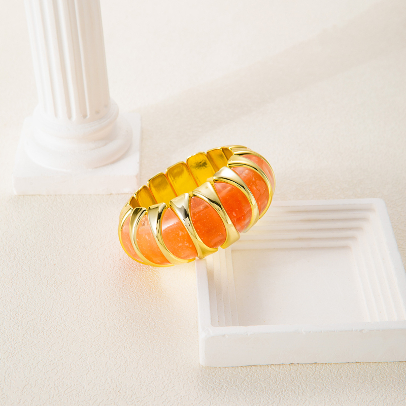 Eiropas un Amerikas Savienoto Valstu pārrobežu pārspīlēta nišas personības aproce zaļa, augstas izjūtas ģeometriska, neregulāra aproce modes, modernas rotaslietas