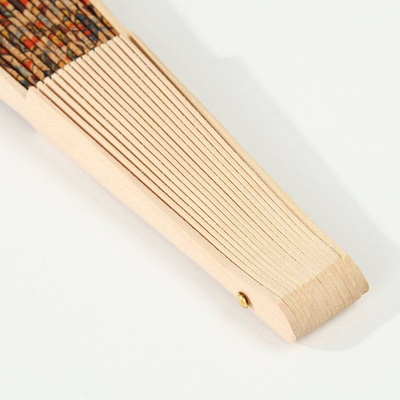 Нов китайски стил класически вентилатор с дървесен принт, преносим аксесоар Ханфу, сгъваем вентилатор с дървена дръжка, национална тенденция, ретро сгъваем вентилатор