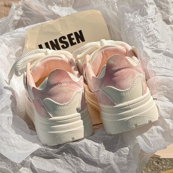 Γυναικεία παπούτσια Milk fufu με χοντρή σόλα, μικρά λευκά παπούτσια, γυναικεία παπούτσια casual με μαλακή σόλα και φθινοπωρινά παπούτσια 2025