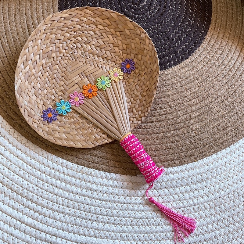 Производители на PU вентилатори на едро, тъкани PU вентилатори за трева, подаръци от PU вентилатори, летни фенове, готини ръчни вентилатори за трева