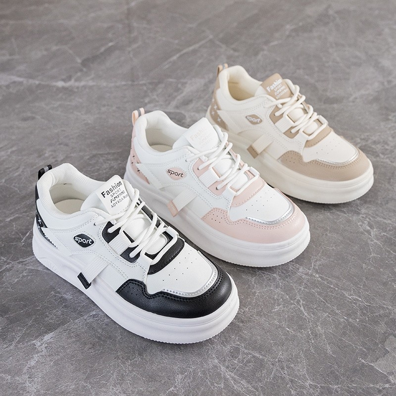 Пролетни нови бели обувки за 2025 г. в корейски стил, ученички, с дебела подметка, спортни маратонки, ежедневна улична фотография