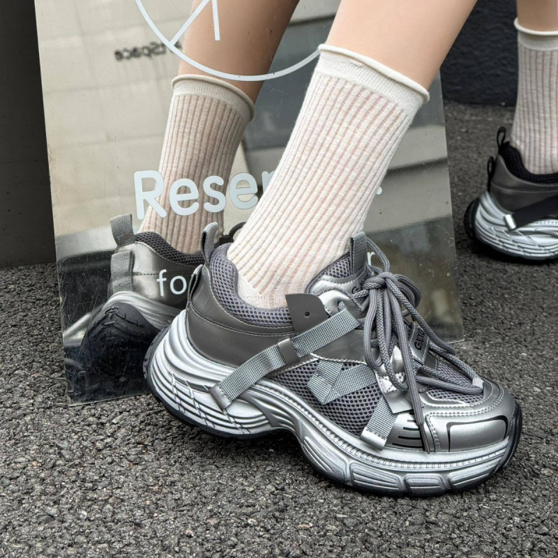 Retro keptos gatvės pėdos, demonstruojamos mažo storo padu, „Torre“ bateliai, nauji moteriški pavasario ir rudens lengvi, padidinto dydžio laisvalaikio sportiniai bateliai, sprogimai