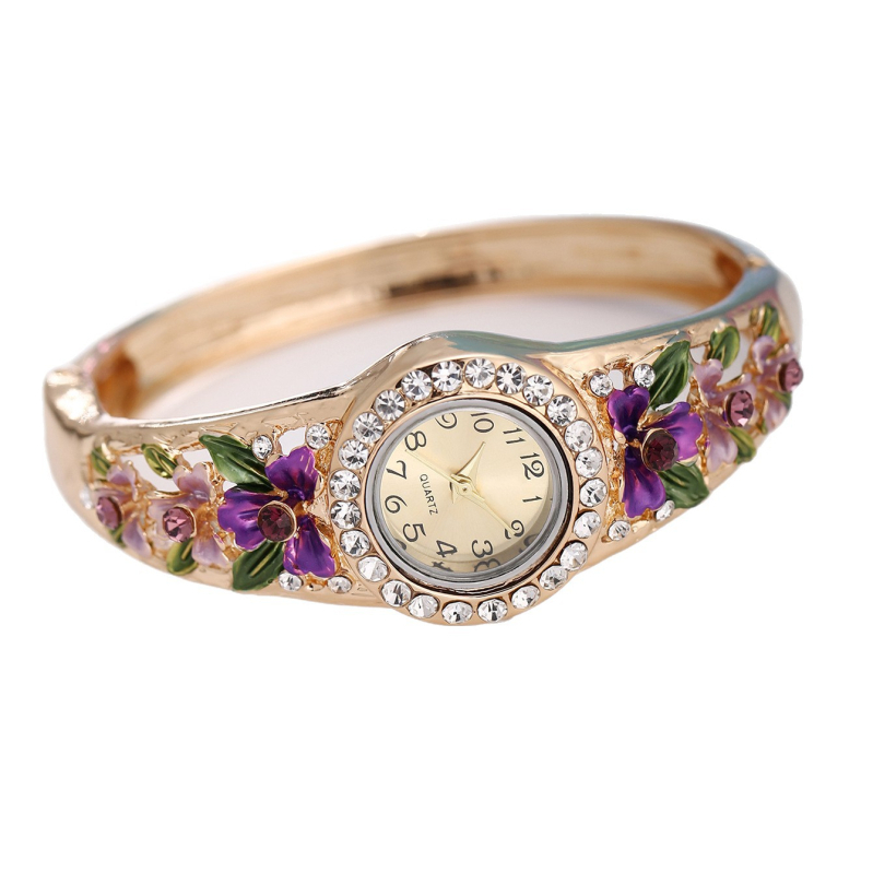 2025 Нов дамски кварцов часовник в корейски стил с диаманти и цветя, моден алуминиев часовник с гривна, готов за употреба, директна доставка