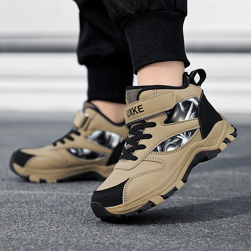 Нови дишащи момчешки маратонки от велкро кожа, неплъзгащи се, големи черни, устойчиви на мръсотия, детски обувки Four Seasons