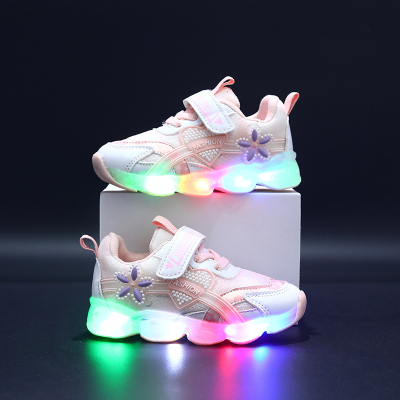 Детски маратонки Love Flower със светлина 2024 Нови дишащи обувки за бягане за момичета принцеси 1-6 години Светещи обувки