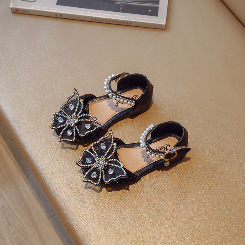 Tüdrukute printsessikingad 2025. aasta suvised uued moodsed pehme tallaga kristall-teemantlibu sandaalid beebidele, moodsad väikesed nahast kingad
