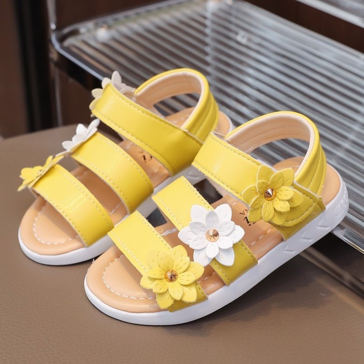 2024-es nyári új gyermek szandálok, lányoknak való virágos hercegnő cipők, középső és nagy gyermek római cipők, babacipők