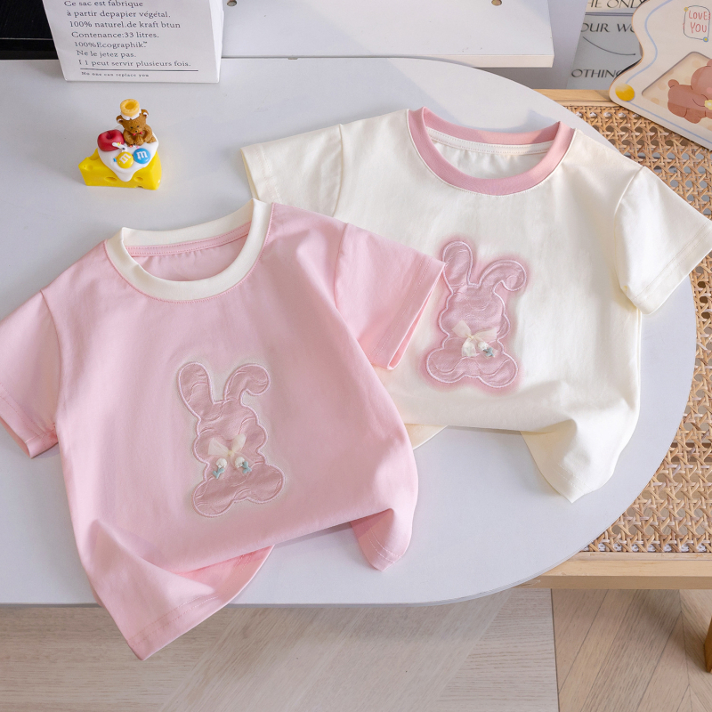 Тениска с къс ръкав за момичета, лято 2025, нова, с анимационен триизмерен топ със зайче, сладка панделка, универсален топ, модерен 3 броя