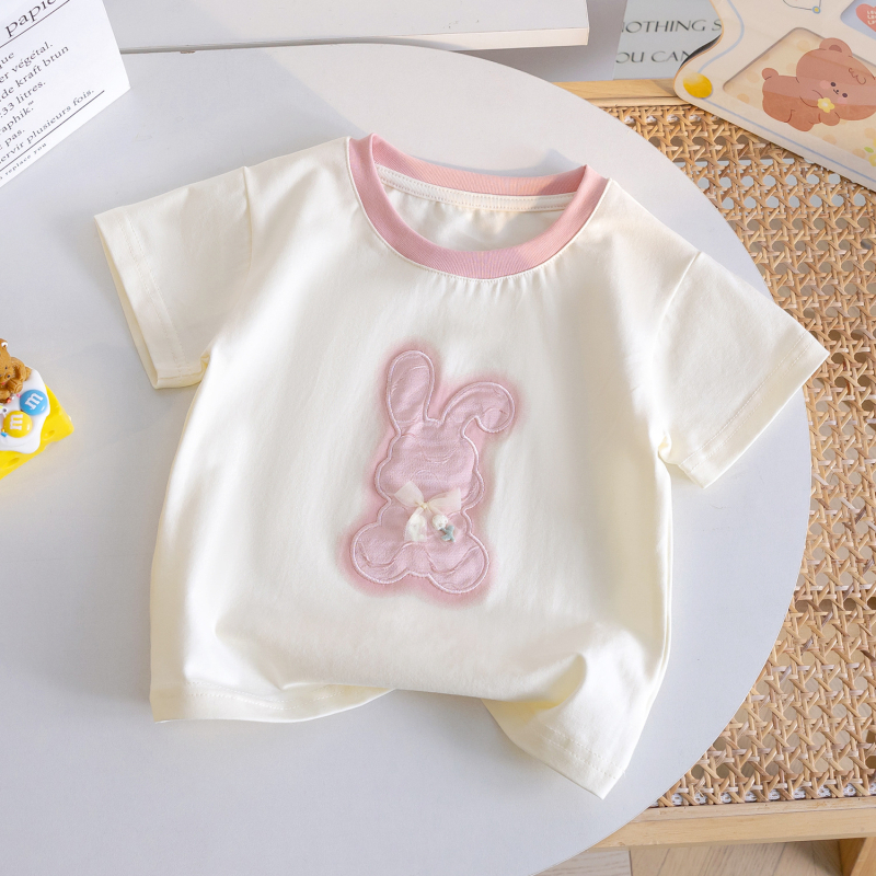 Тениска с къс ръкав за момичета, лято 2025, нова, с анимационен триизмерен топ със зайче, сладка панделка, универсален топ, модерен 3 броя